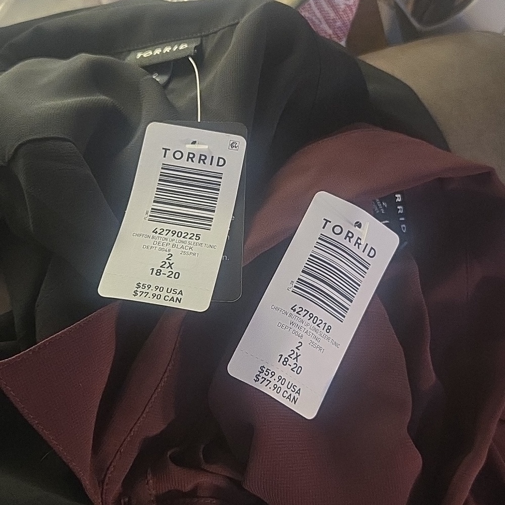 Two New Torrid Chiffon ButtonUp Long Sleeved Tunics, Deep Black & Winetasting 2X - Picture 5 of 5
